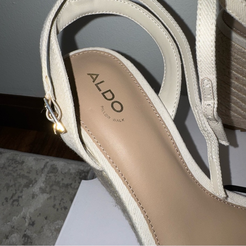 ALDO SoldOut NWTBeige Espadrille Wedge Sandals Fringe Ankle Strap Women's US 7.5 - Picture 4 of 9